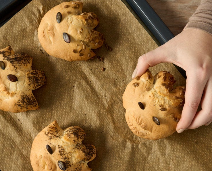 Broodjes met gezichtjes bakken – creatieve broodjes voor de lunchtrommel