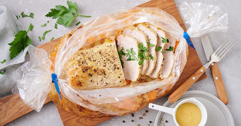 Gebraden varkensvlees in een braadzak: het eenvoudige recept voor sappig gebraad