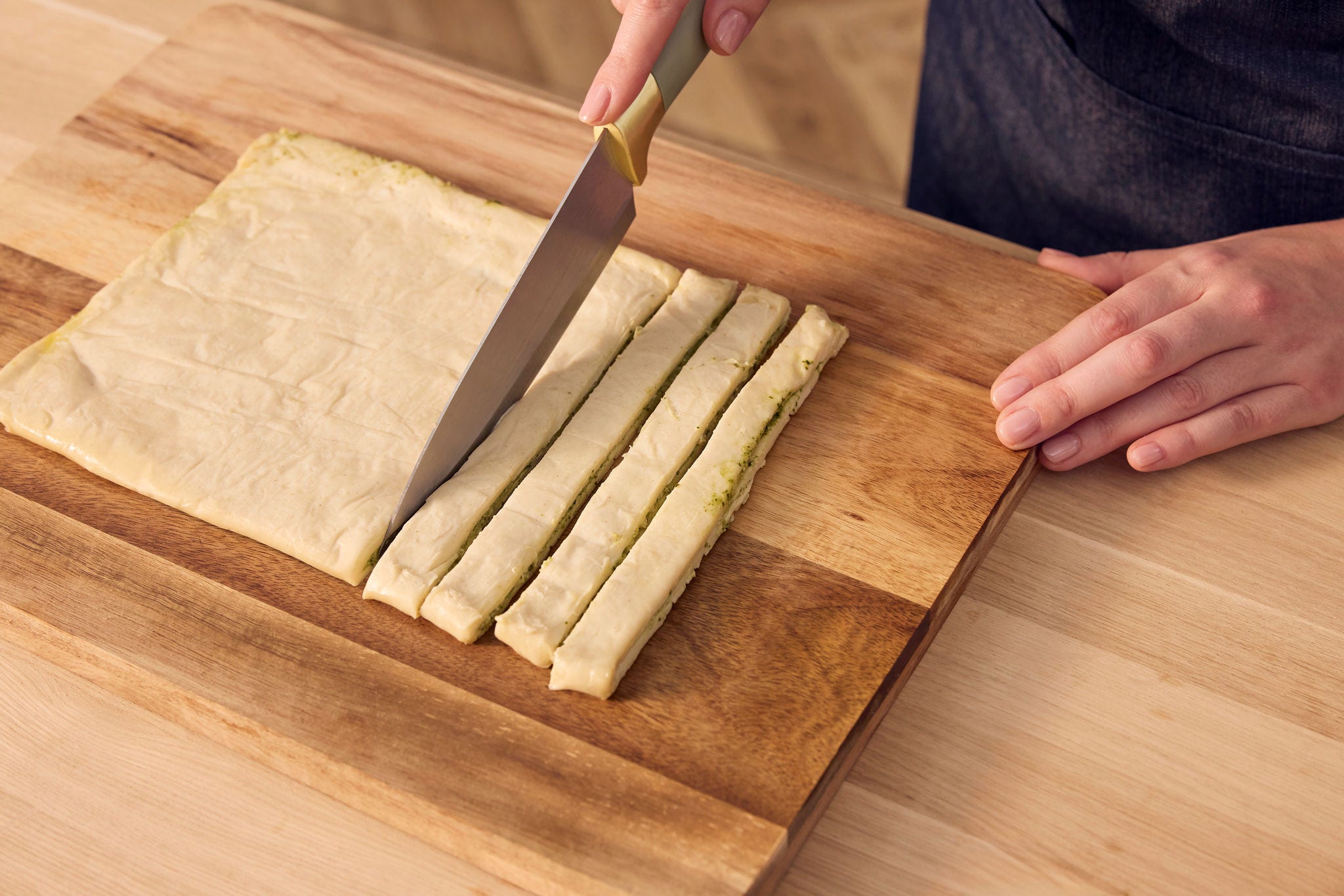 Parmezaanse pestotwists