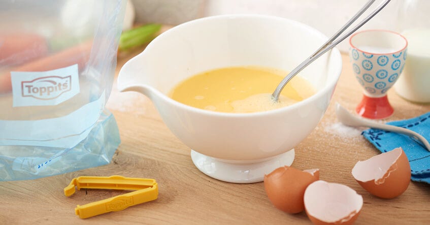 Eierstich maken in een diepvrieszakje: eenvoudig recept voor heldere soepen