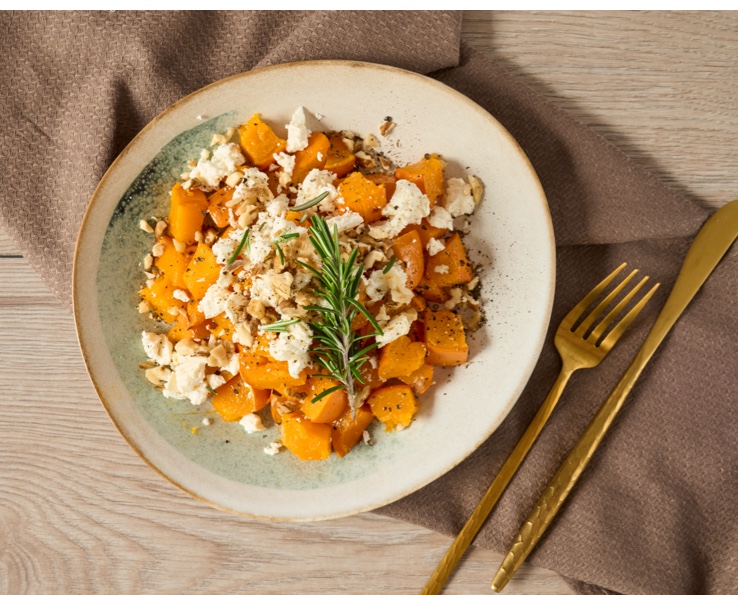 Pompoenschotel met feta – aromatisch, makkelijk & vegetarisch