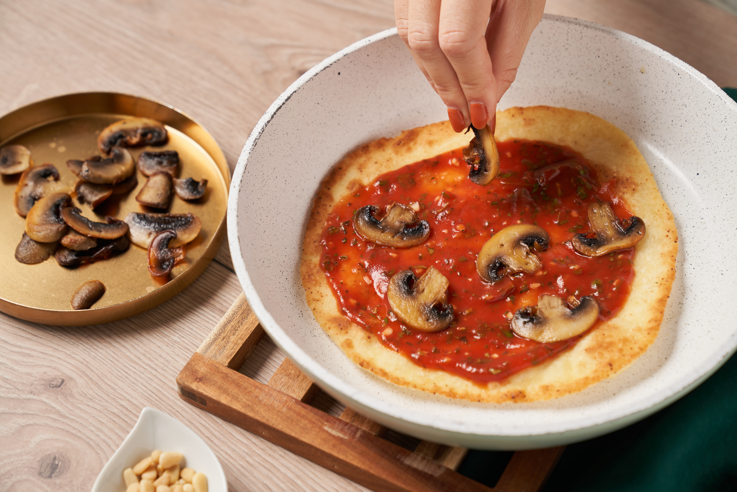 Pizza uit de pan – genieten van knapperigheid zonder oven