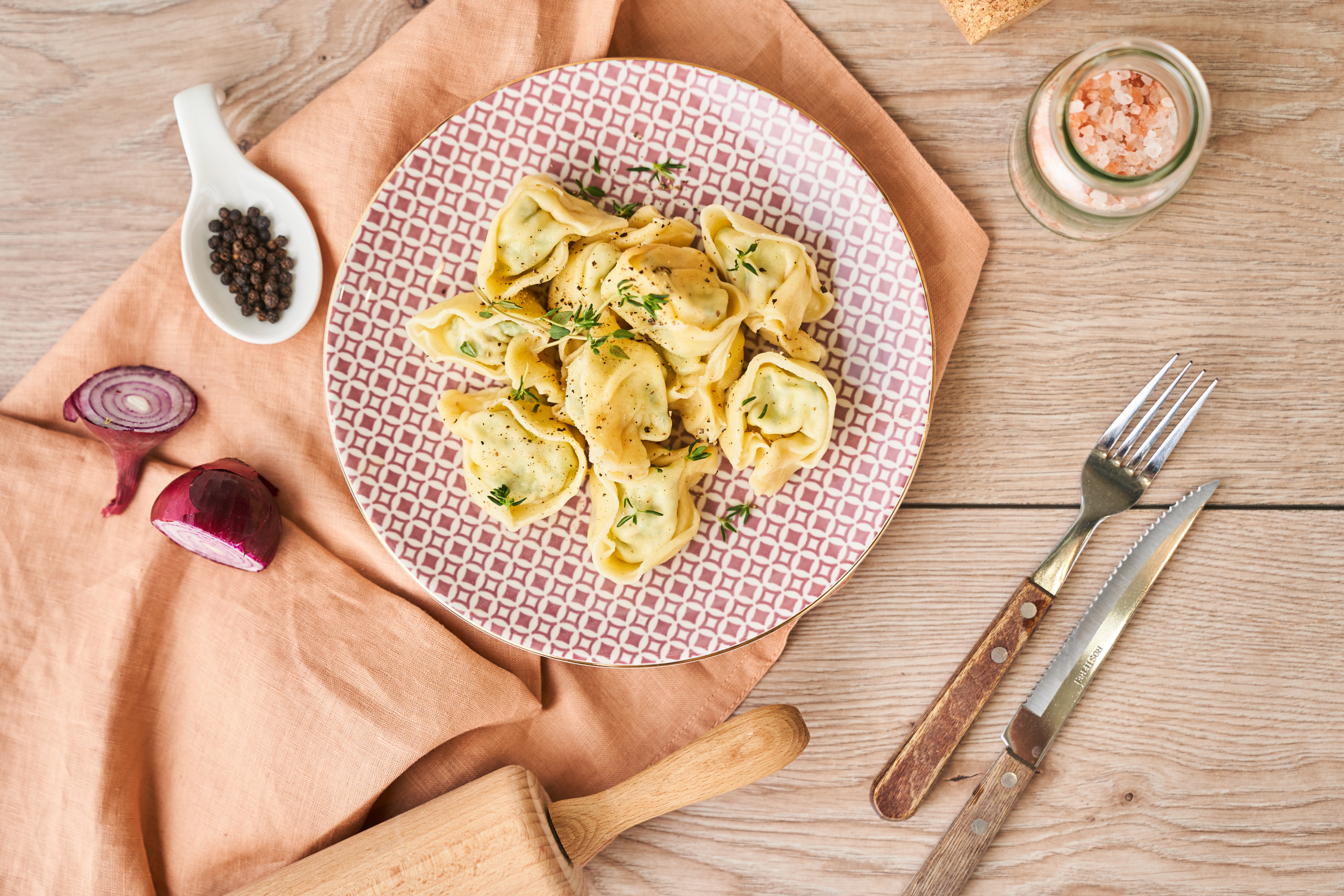 Zelfgemaakte tortellini met spinaziericotta – eenvoudig gevuld met de diepvrieszaktruc